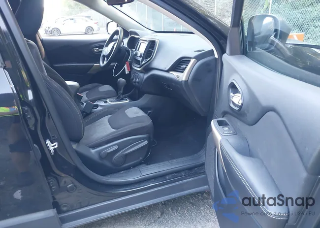 1C4PJLAB3HW603286: 43364889