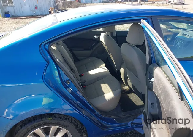 KNAFX4A68E5240811: 43365063