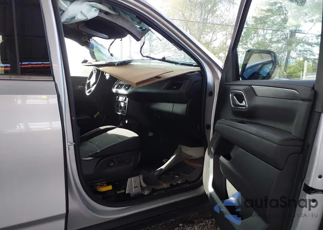 1GNSKLED6RR243215: 43365114