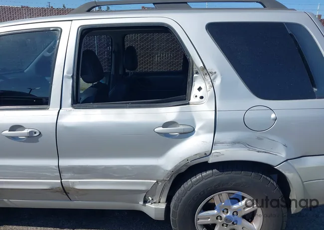 1FMCU49H57KB26947: 43364323