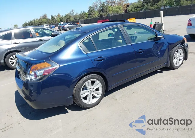 1N4BL2APXBN449270: 43365694