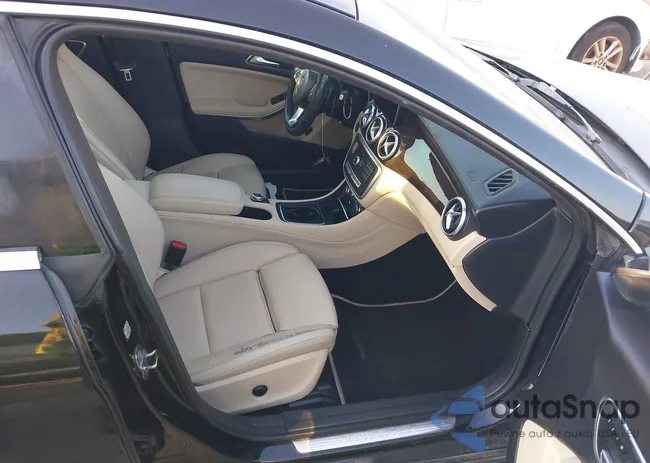 WDDSJ4EBXJN678837: 43365816