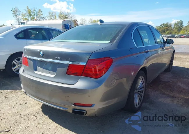 WBAKB8C56BCY65532: 43365825