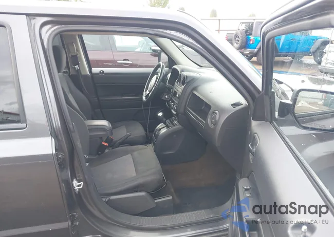 1C4NJRFB6FD307707: 43365960