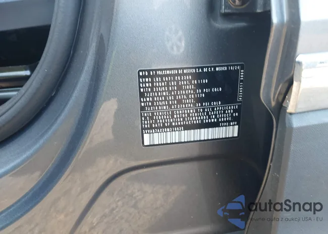 3VVAB7AX2RM216625: 43366023