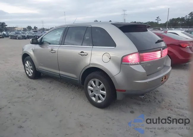 2LMDU68C98BJ07243: 43366264