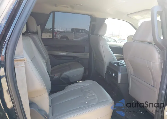 1FMJK1HT7MEA66827: 43365304