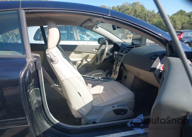 YV1MC67228J052913: 43365460