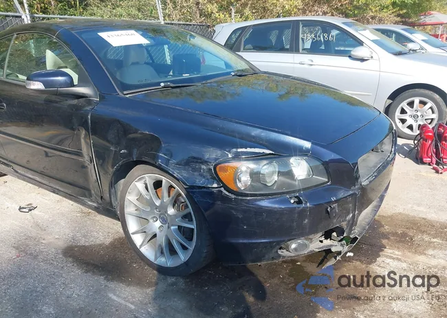 YV1MC67228J052913: 43365460