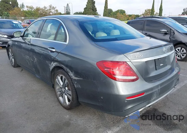 WDDZF4JB6JA316131: 43365465