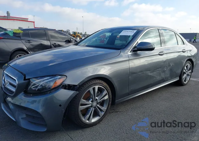 WDDZF4JB6JA316131: 43365465