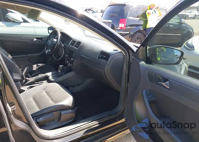 3VWDZ7AJ3BM308199: 43365605