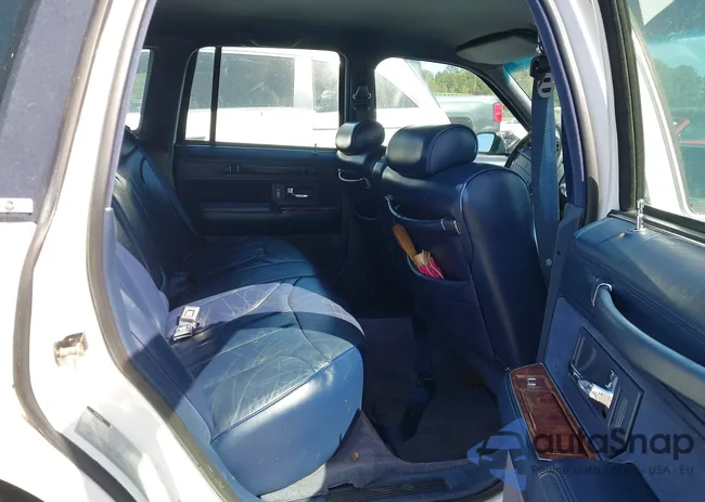 1LNLM82W2RY657006: 43367237