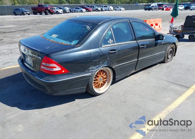 WDBRF40JX3F434447: 43367689