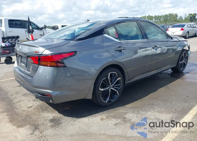 1N4BL4CV5RN395202: 43368011