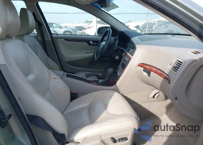 YV1RS592982693065: 43368133