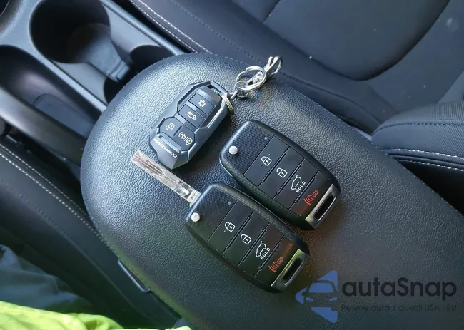 KNDJN2A26E7063720: 43368192