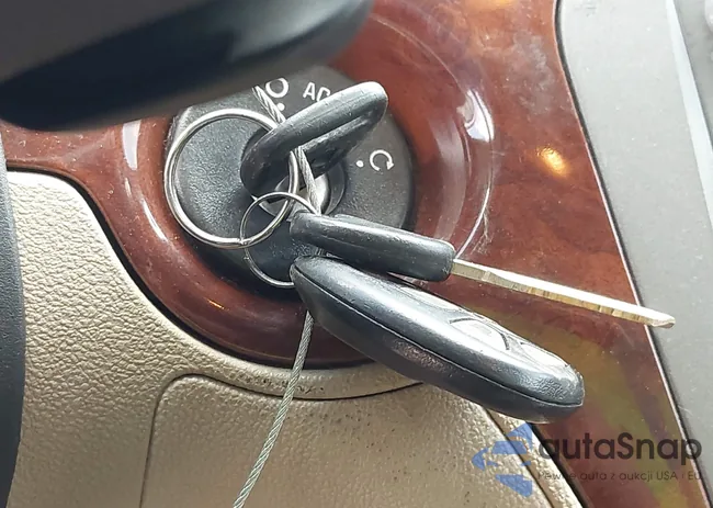 1G8ZX57779F161744: 43368238