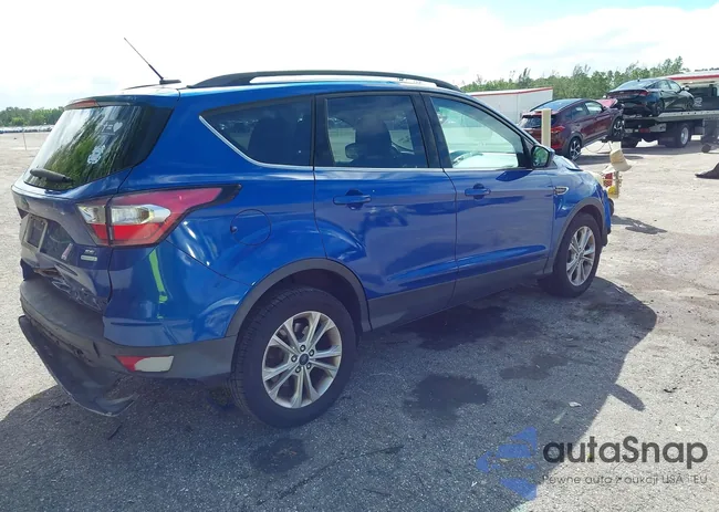 1FMCU0GD5HUC43782: 43367401