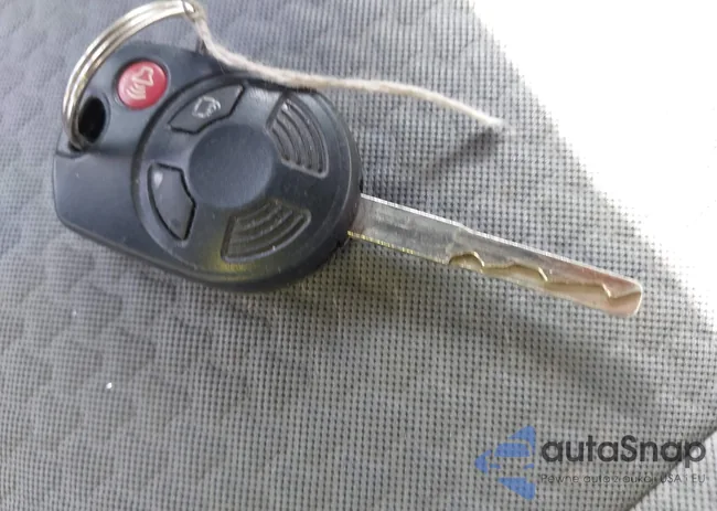 1FMCU0GD4HUC08862: 43367481