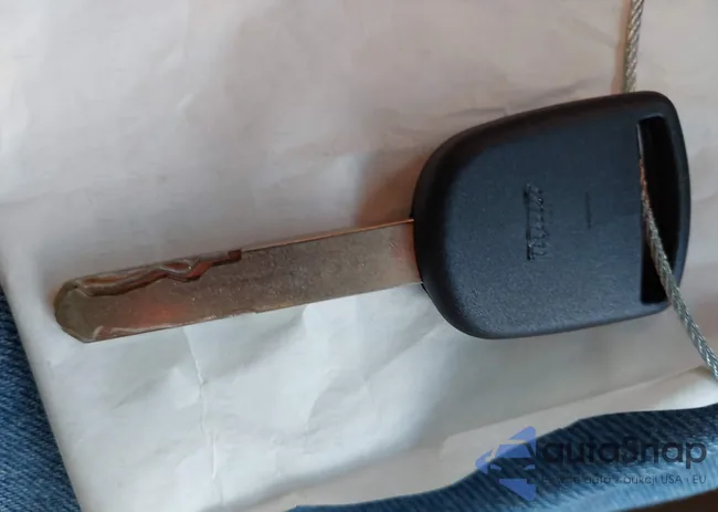 1HGCM56664A152070: 43367548