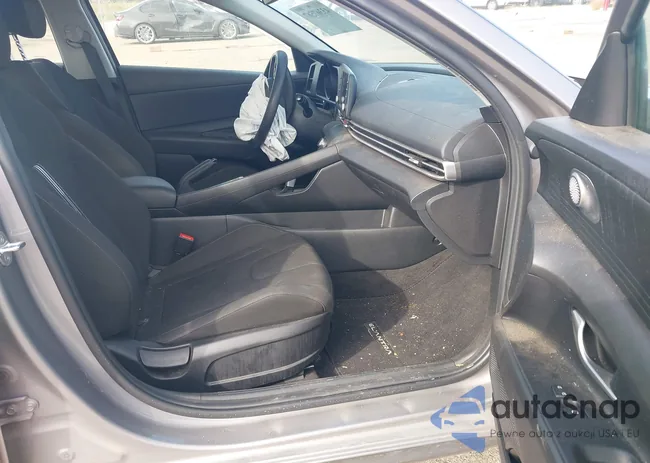 KMHLM4AG1PU523563: 43367567