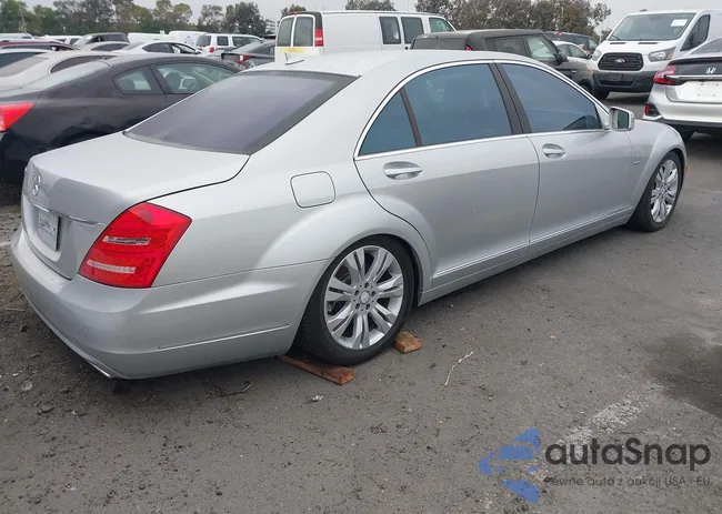 WDDNG9FBXAA318000: 43367633