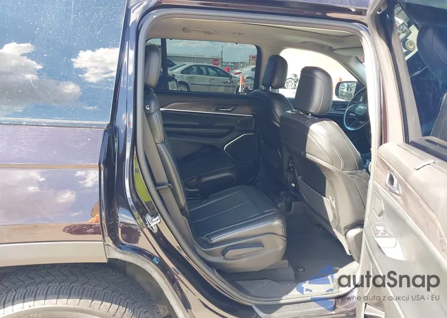 1C4RJKBG0N8628305: 43368698