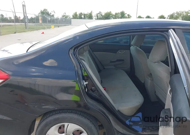 2HGFB2F58DH558376: 43368732