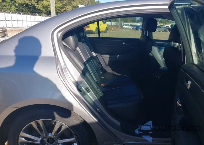 KMHGC4DD6DU231232: 43368784