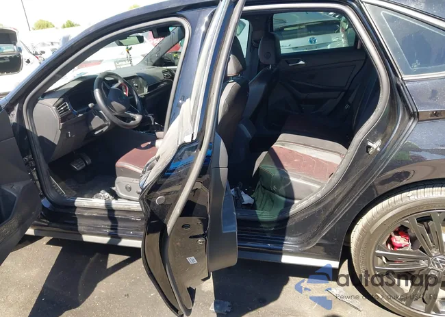 3VW2T7BUXNM006592: 43368917