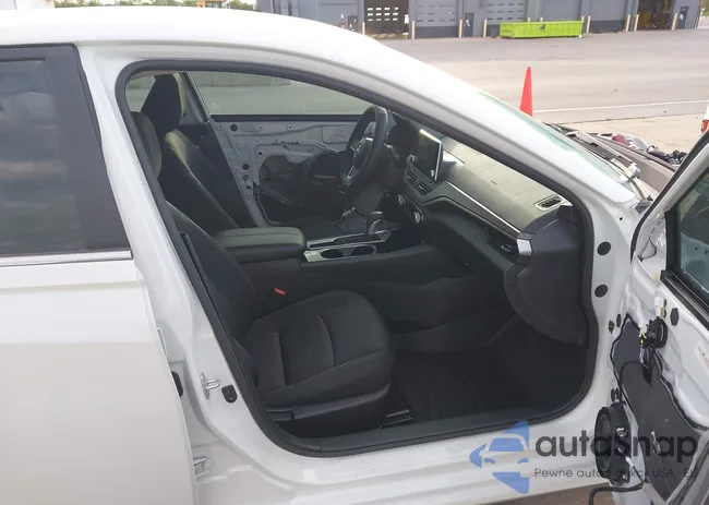 1N4BL4DV0RN322320: 43368919