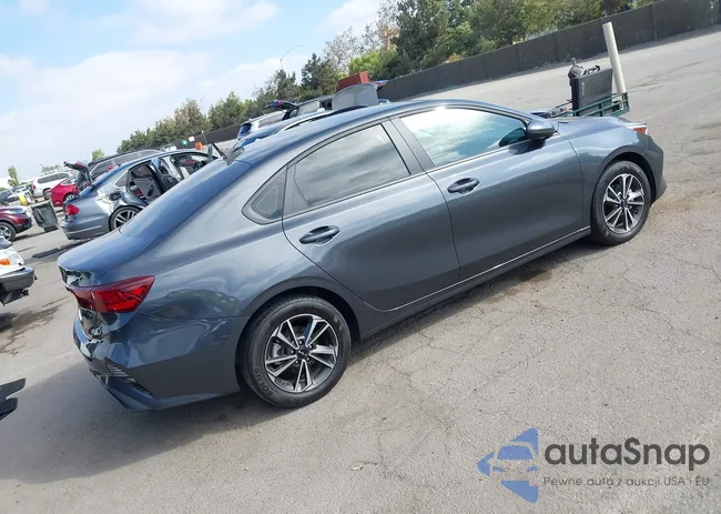 3KPF24AD6RE827566: 43368964