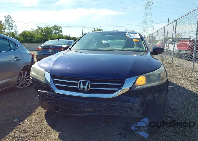 1HGCR2F38FA075775: 43369070