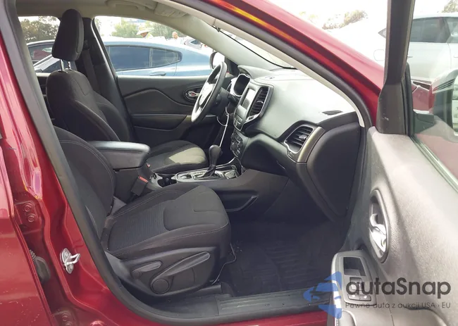 1C4PJLCB9KD247572: 43368414