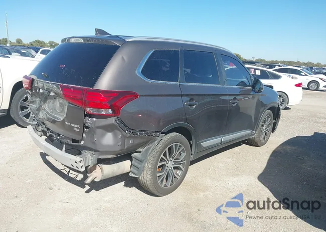 JA4AD3A35HZ001990: 43368551