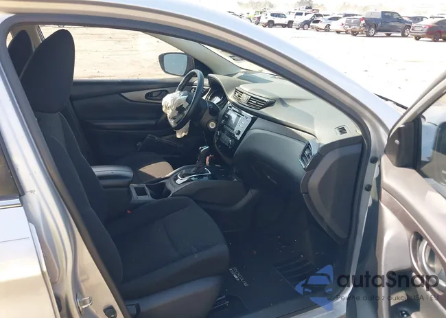 JN1BJ1CP0JW157341: 43368659