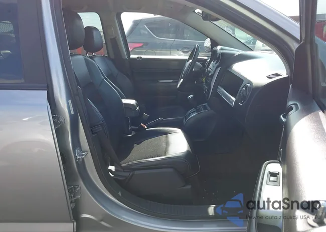 1C4NJCEA9HD115142: 43369670