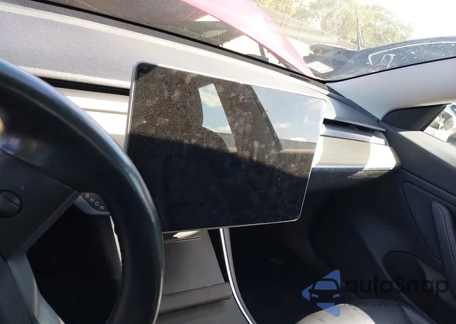 5YJ3E1EB9JF129923: 43369695