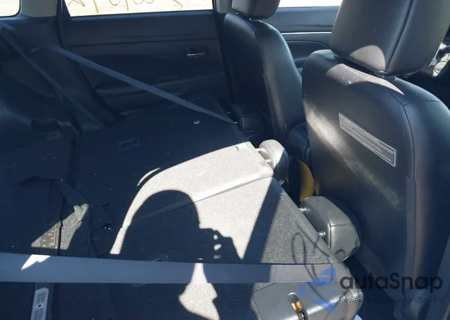 JA4AR4AW6GZ023352: 43369770