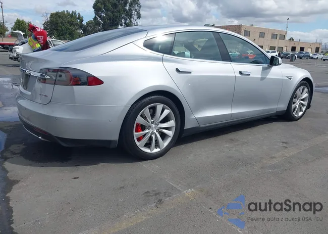 5YJSA1E46GF136068: 43369965