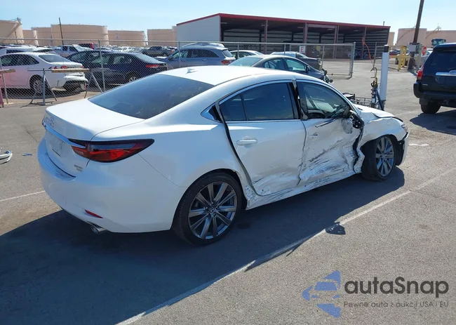 JM1GL1TY8M1618809: 43369273