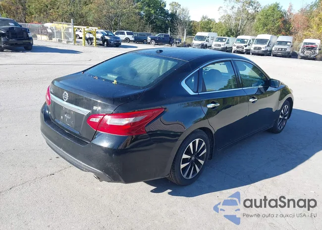 1N4AL3AP1JC240656: 43369382