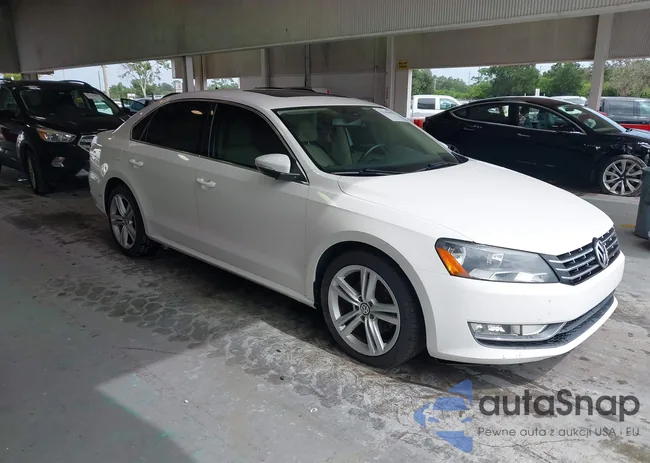 1VWBM7A37CC046567: 43369401