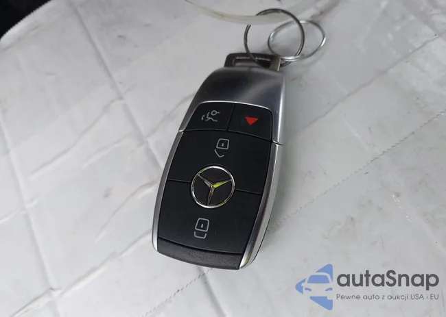 W1KWF8DB7LR578329: 43369527