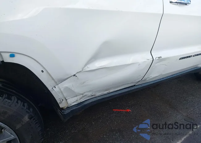 1C4RJEBG5JC429811: 43370767