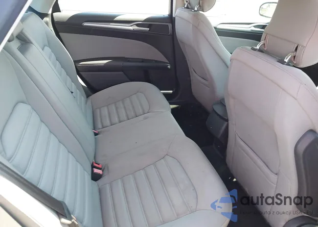 3FA6P0G79DR249577: 43370844