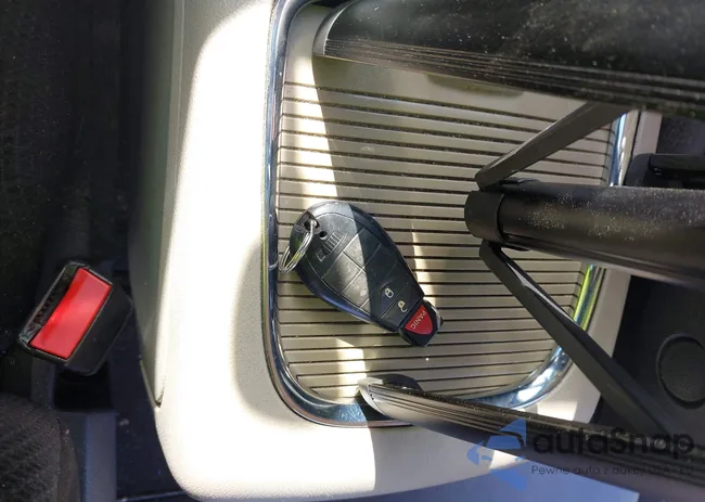 2C4RDGDG4DR754526: 43370850