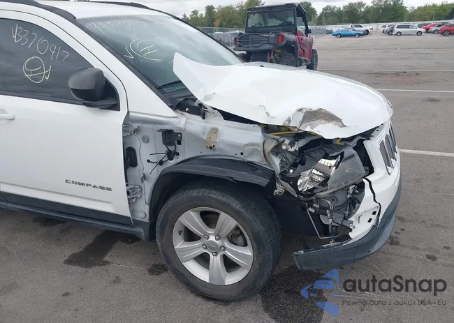 1C4NJCBA4GD621528: 43370917