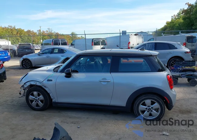 WMWXP5C51J2G61332: 43370925